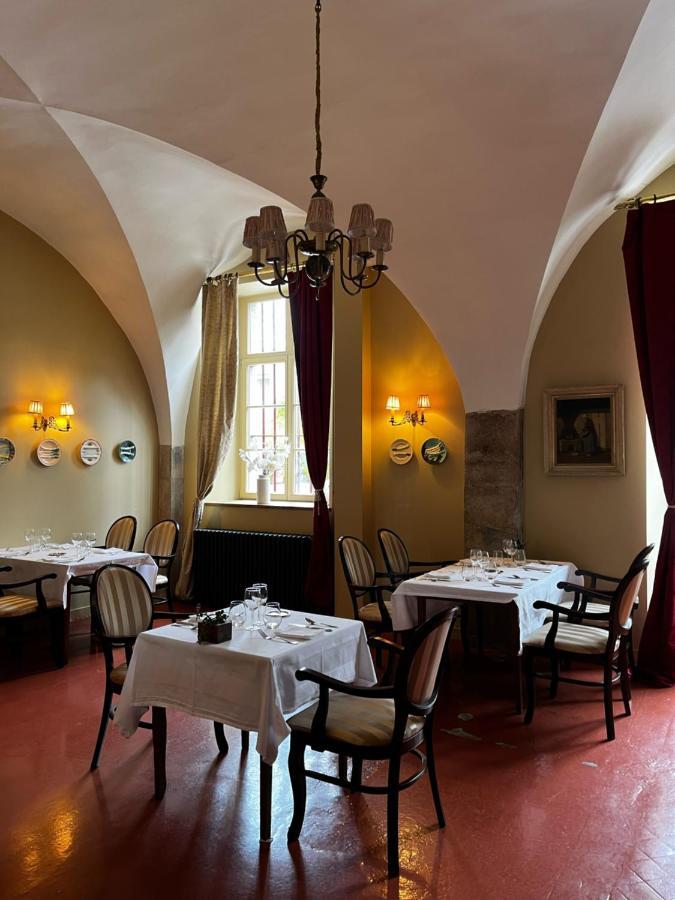 Hôtel Restaurant Chez Gervais Quingey Buitenkant foto